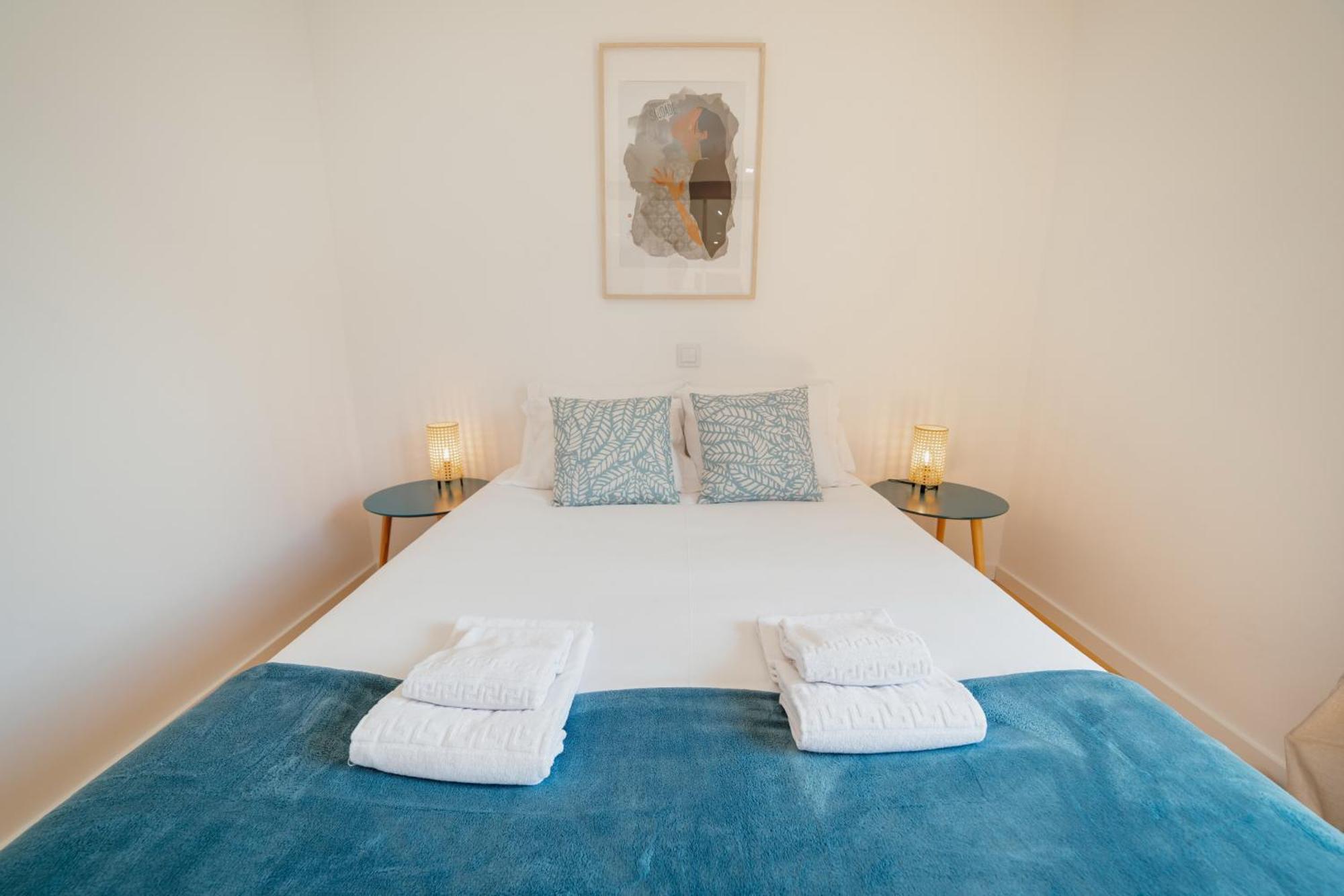 Courtyard Oporto Design Apartments By Vacationy Bagian luar foto