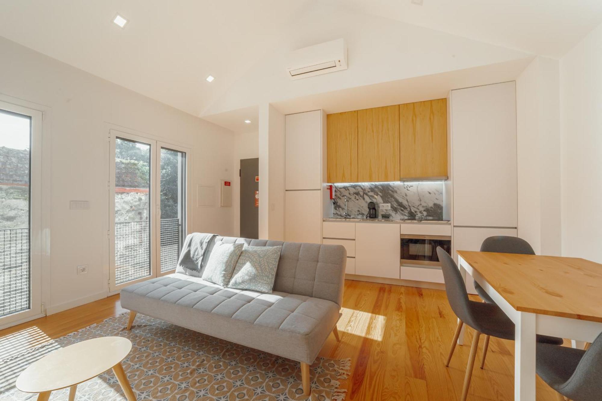 Courtyard Oporto Design Apartments By Vacationy Bagian luar foto