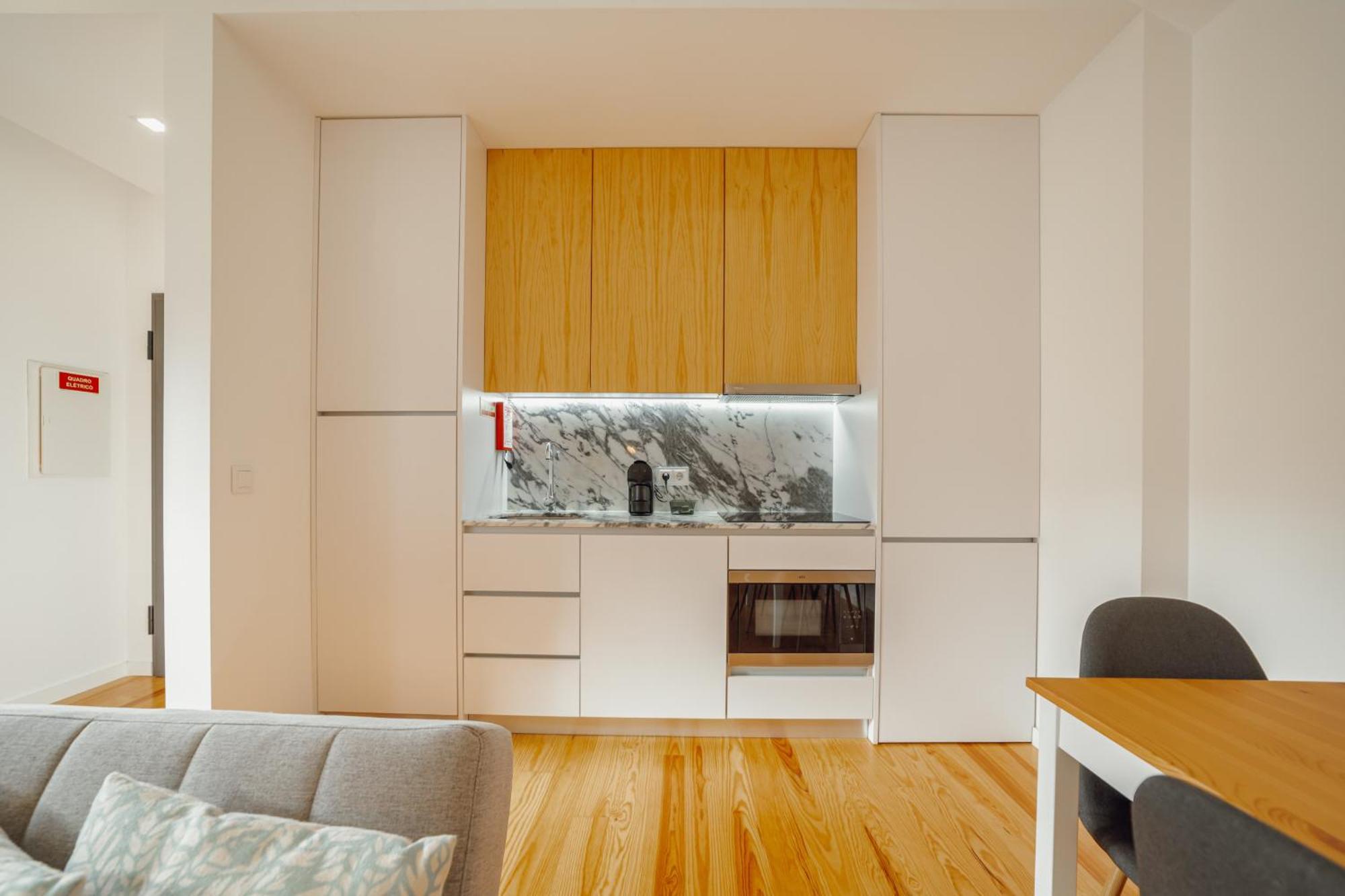 Courtyard Oporto Design Apartments By Vacationy Bagian luar foto