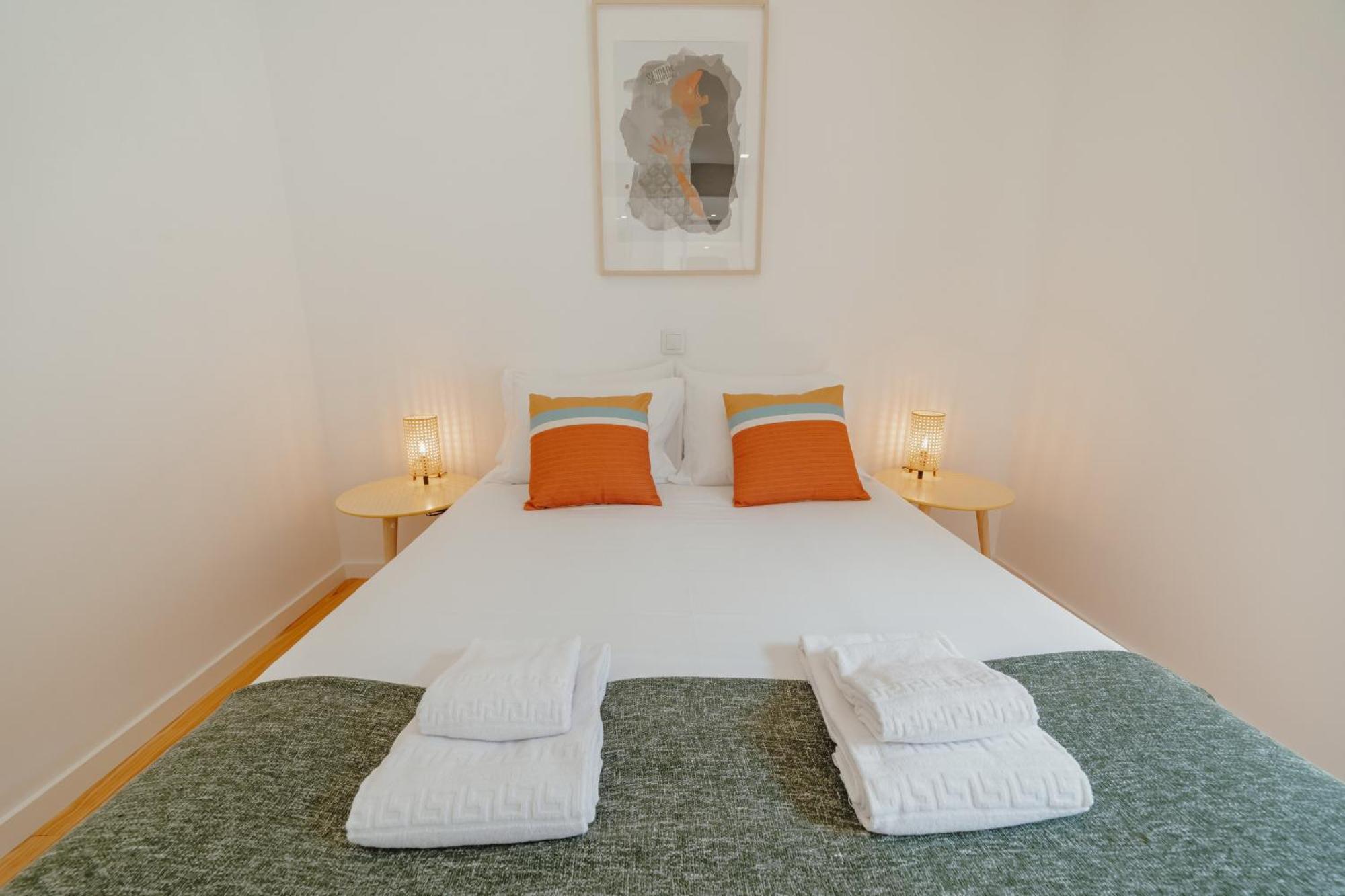 Courtyard Oporto Design Apartments By Vacationy Bagian luar foto